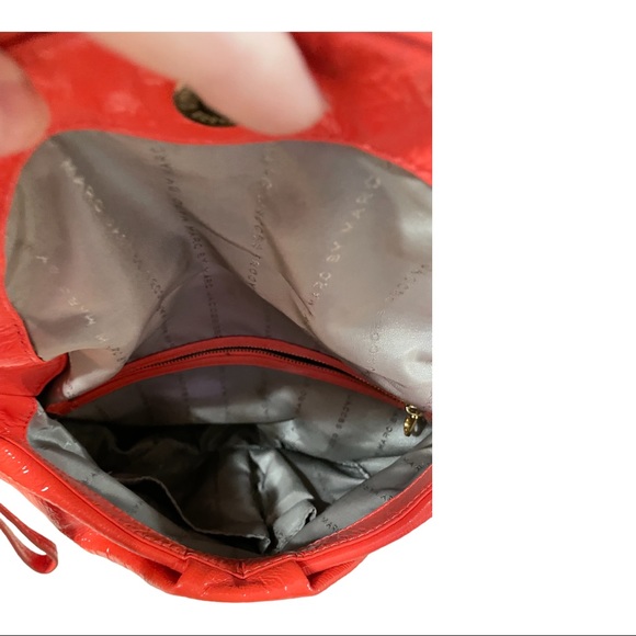 Marc Jacobs Q Crossbody Patent Coral Vibrant Bag Adjustable Strap Convertible - Picture 12 of 12